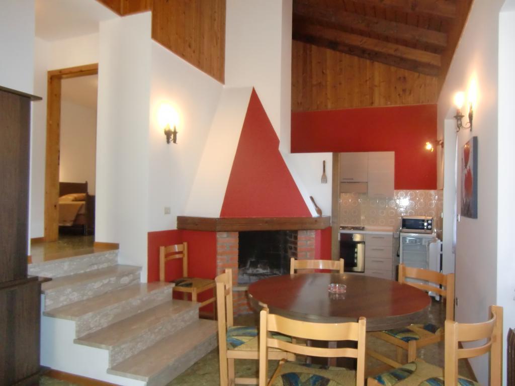 Casa Ambra Apartment Val Maria-Pur Cameră foto